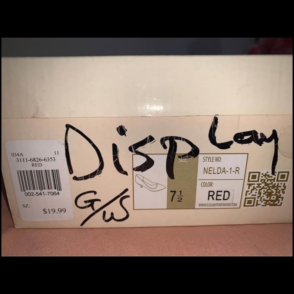 Red Classy 👠 - Picture 3 of 3